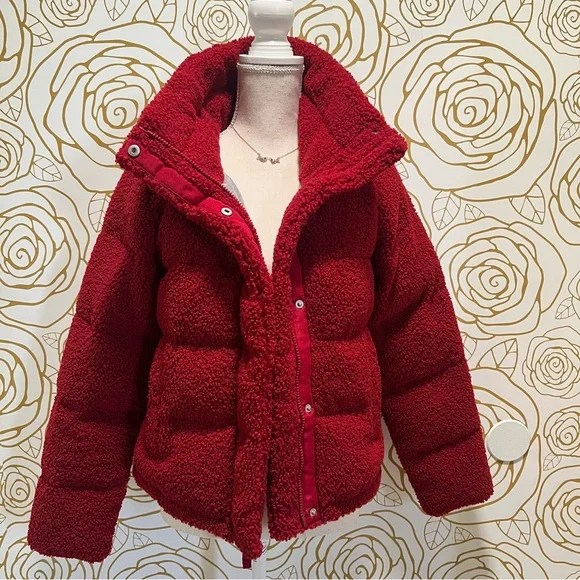 Abercrombie & Fitch red Sherpa Puffer Jacket - Picture 3 of 8